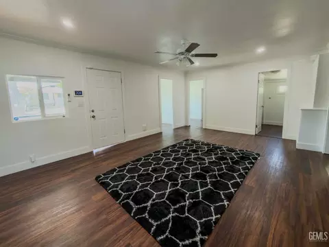 112 Crystal St, Taft, CA 93268 photo 9
