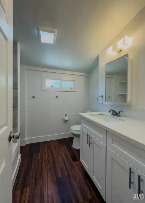 112 Crystal St, Taft, CA 93268 photo 11