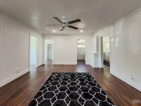 112 Crystal St, Taft, CA 93268 photo 8