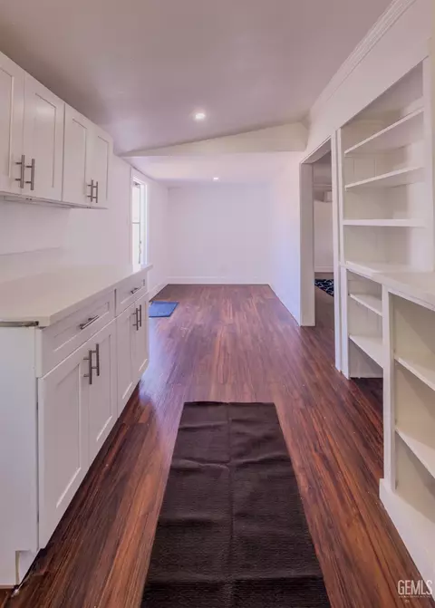 112 Crystal St, Taft, CA 93268 photo 7