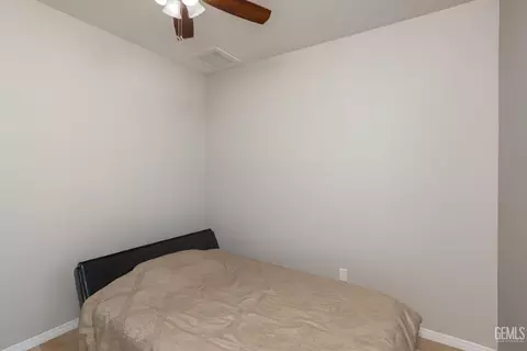 Bedroom - 5509 Upton Ave, Bakersfield, CA 93313 photo 2 of 4