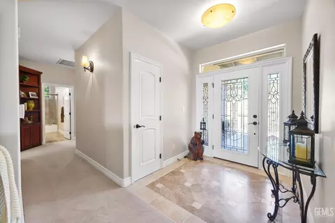 Entry Way - 27021 Barkes Way, Tehachapi, CA 93561 photo 2 of 2