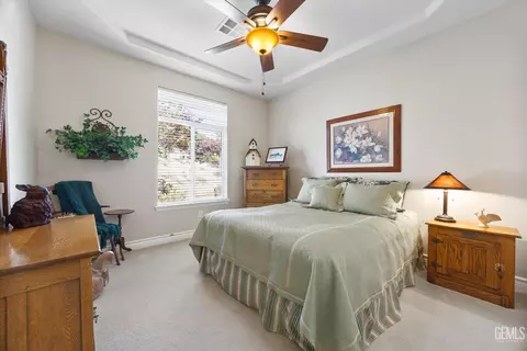 Bedroom - 27021 Barkes Way, Tehachapi, CA 93561 photo 3 of 5