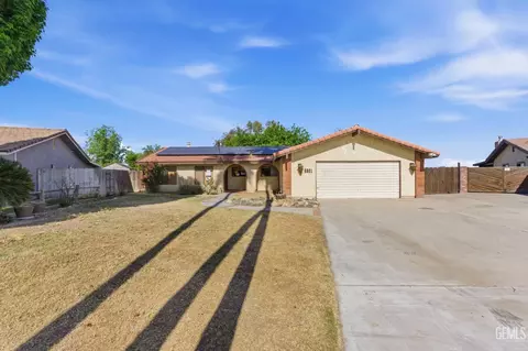 8801 Sorrel St, Bakersfield, CA 93307