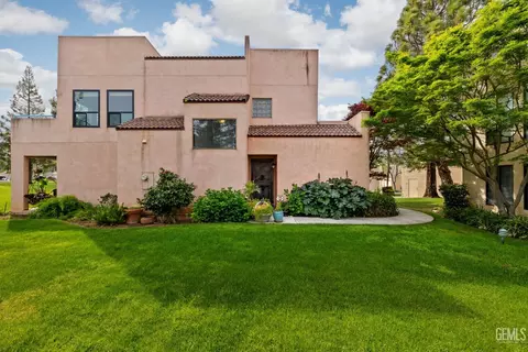 14500 Las Palmas Dr #22, Bakersfield, CA 93306