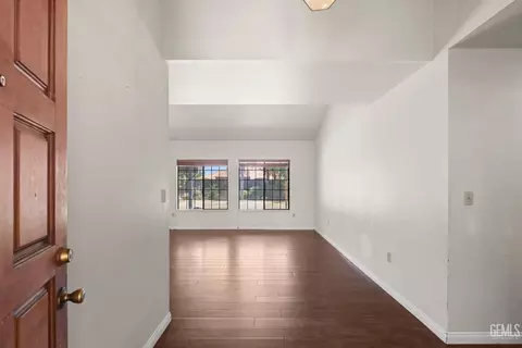 Living - 4205 Player Ct, Bakersfield, CA 93306 photo 1 of 8