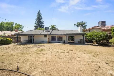 Exterior - 4205 Player Ct, Bakersfield, CA 93306 photo 6 of 6
