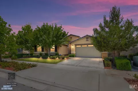 11614 Hollybrook Ln, Bakersfield, CA 93311