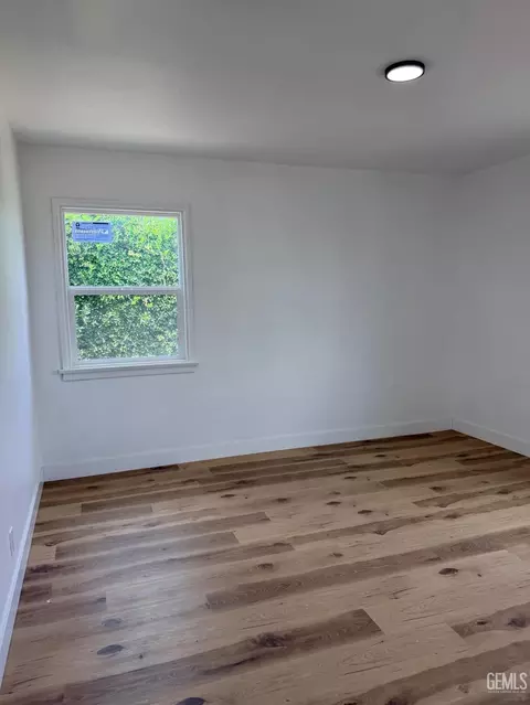 Bedroom - 333 Beech Ave, Shafter, CA 93263 photo 3 of 3