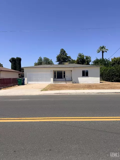 333 Beech Ave, Shafter, CA 93263