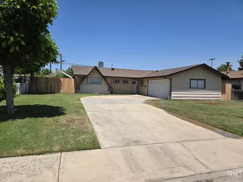 908 San Vicente Dr, Bakersfield, CA 93307