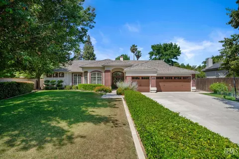6717 Park West Cir, Bakersfield, CA 93308