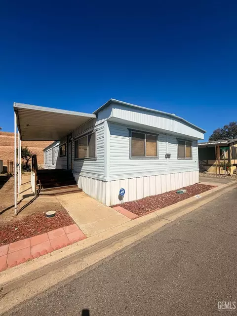 4401 Hughes Ln #167, Bakersfield, CA 93304