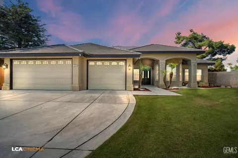 12813 Hawaii Ln, Bakersfield, CA 93312