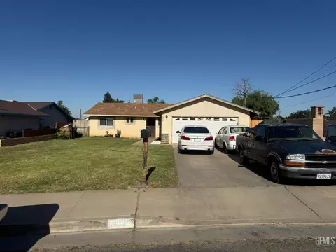 912 Crane St, Bakersfield, CA 93306