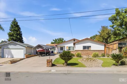 4861 Putter Ln, Bakersfield, CA 93308