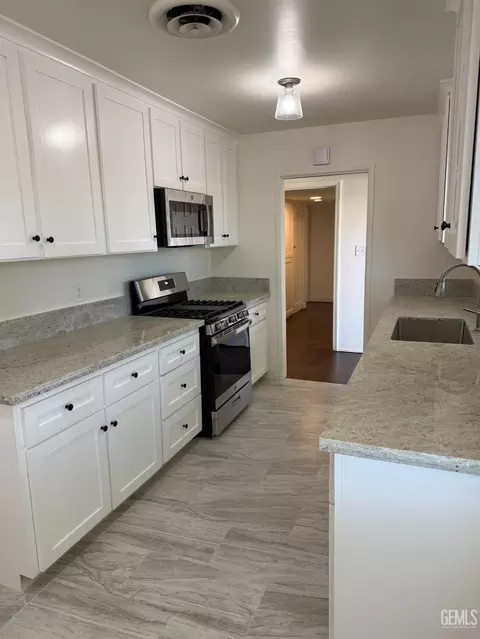 1102 Cypress Ave, Wasco, CA 93280 photo 7