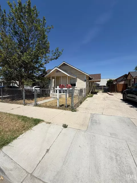 180 Poso St, Shafter, CA 93263