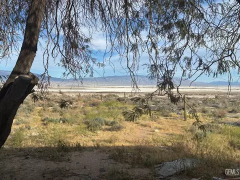 Exterior - 12331 Beech St, Trona, CA 93562 photo 3 of 8