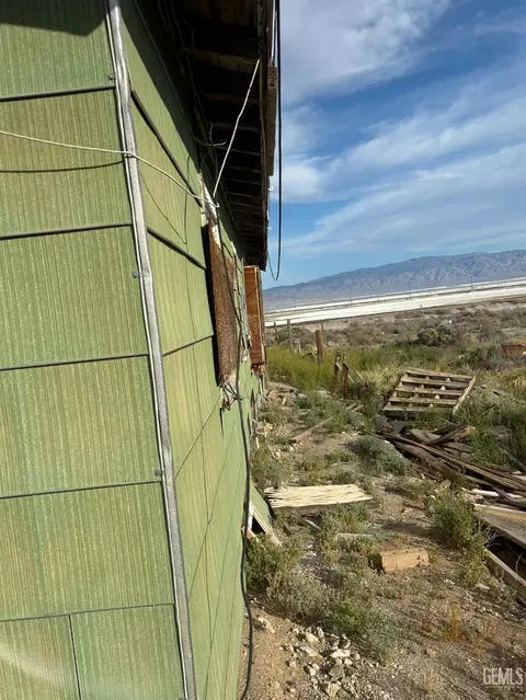Exterior - 12331 Beech St, Trona, CA 93562 photo 2 of 8