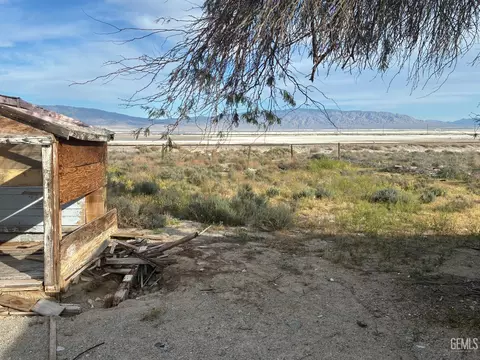 Exterior - 12331 Beech St, Trona, CA 93562 photo 5 of 8