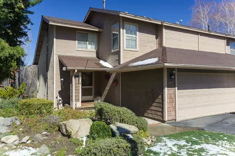 Exterior - 18571 Glenview Ct, Tehachapi, CA 93561 photo 2 of 7