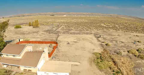 View/Area - 7452 Isaac Rd, Taft, CA 93268 photo 2 of 3