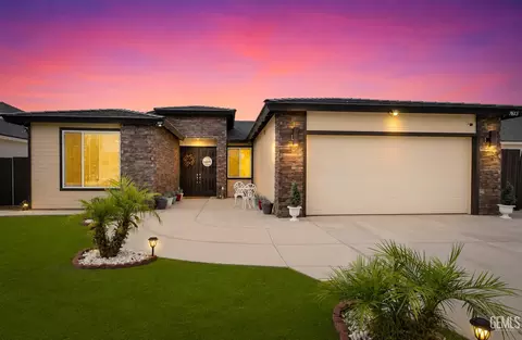 7615 Bristol Spring Ave, Bakersfield, CA 93313