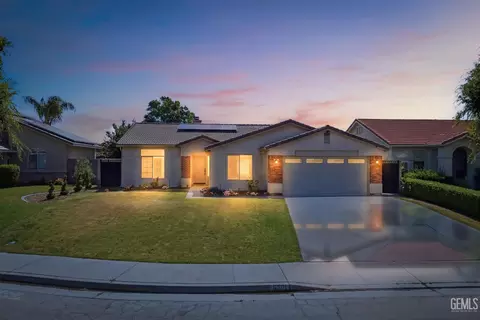 6510 Summer Breeze Ln, Bakersfield, CA 93313
