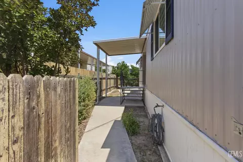 900 James Rd #2, Bakersfield, CA 93308 photo 5