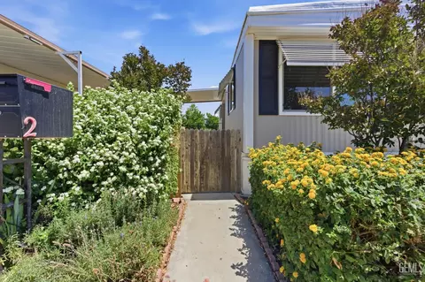 900 James Rd #2, Bakersfield, CA 93308 photo 4