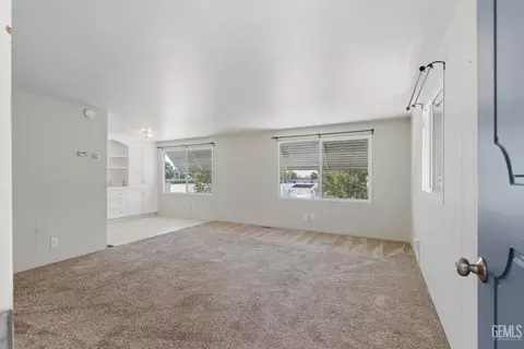 900 James Rd #2, Bakersfield, CA 93308 photo 8