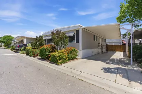 900 James Rd #2, Bakersfield, CA 93308 photo 2