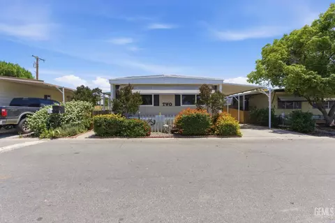 900 James Rd #2, Bakersfield, CA 93308