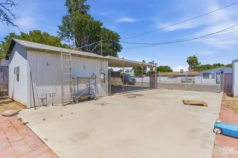 Exterior - 118 Pierce, Taft, CA 93268 photo 13 of 13