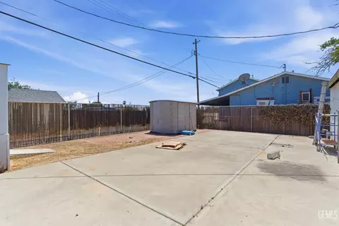 Exterior - 118 Pierce, Taft, CA 93268 photo 11 of 13