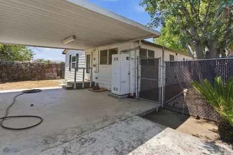 Other - 118 Pierce, Taft, CA 93268 photo 2 of 8