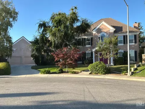 5302 Rustic Canyon St, Bakersfield, CA 93306