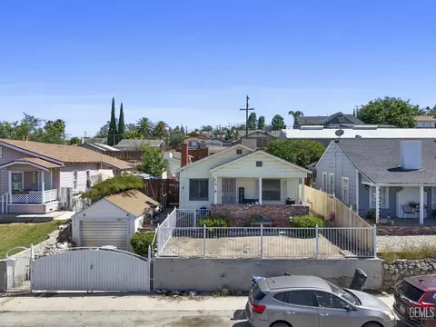 623 Philippine St, Taft, CA 93268
