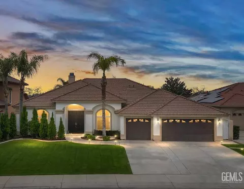 5507 Brigadoon Ln, Bakersfield, CA 93312
