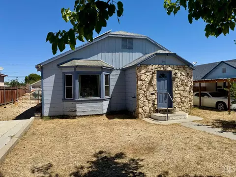 202 E San Emidio St, Taft, CA 93268
