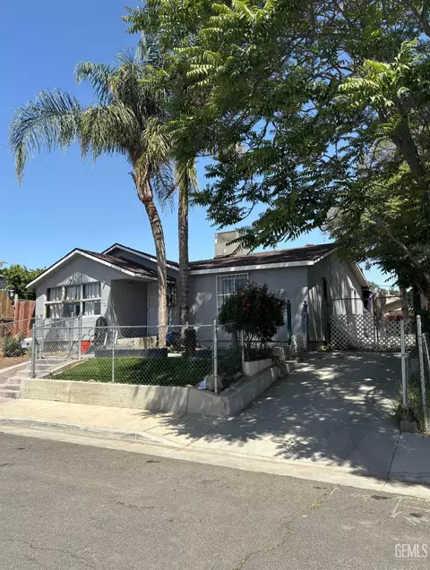 326 Jeffrey St, Bakersfield, CA 93305