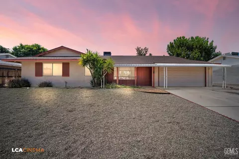 501 Oak Fair Way, Bakersfield, CA 93309