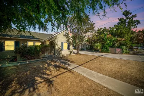319 Holtby Rd, Bakersfield, CA 93304