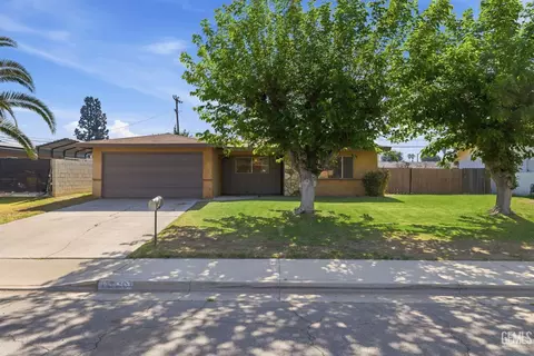 4304 Axminster St, Bakersfield, CA 93307