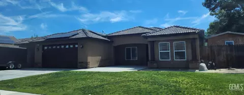 800 Sonora Dr, Shafter, CA 93263 photo 2