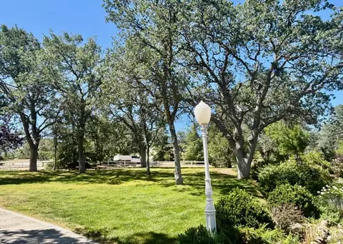 Exterior - 20562 Tiffany Cir, Tehachapi, CA 93561 photo 23 of 24