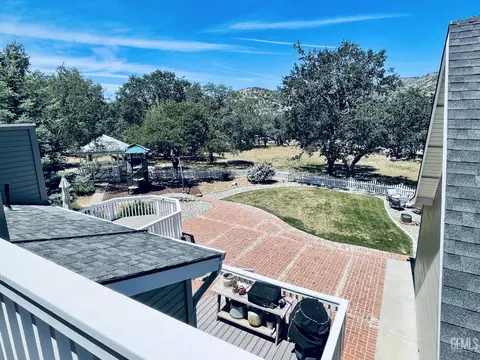Exterior - 20562 Tiffany Cir, Tehachapi, CA 93561 photo 8 of 24