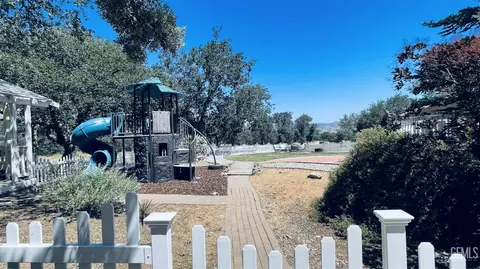 Exterior - 20562 Tiffany Cir, Tehachapi, CA 93561 photo 20 of 24