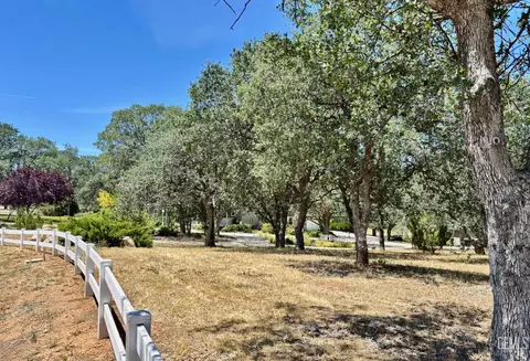 Exterior - 20562 Tiffany Cir, Tehachapi, CA 93561 photo 24 of 24